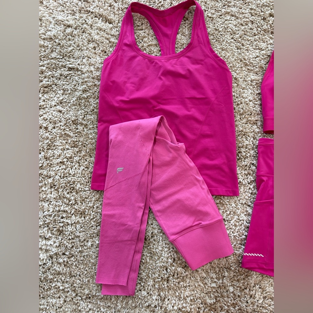 Fabletics sets! - Picture 2 of 9